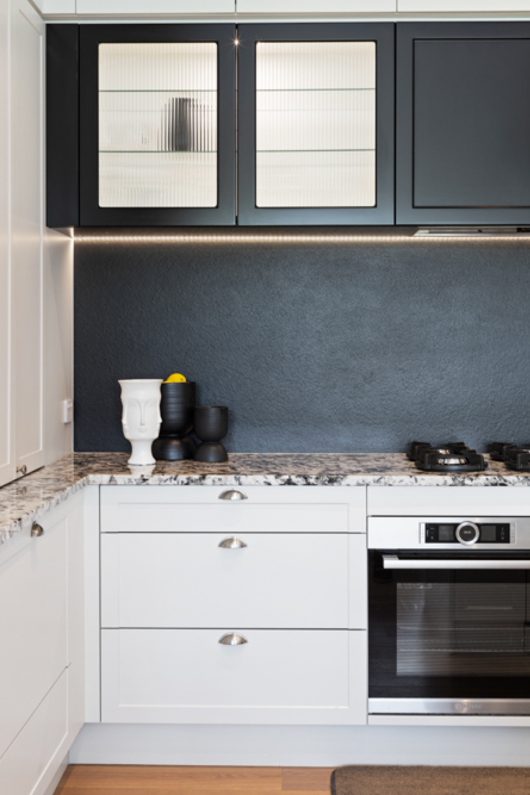 Kitchen Mania Auckland - Monochrome Elegance - Q-Bix