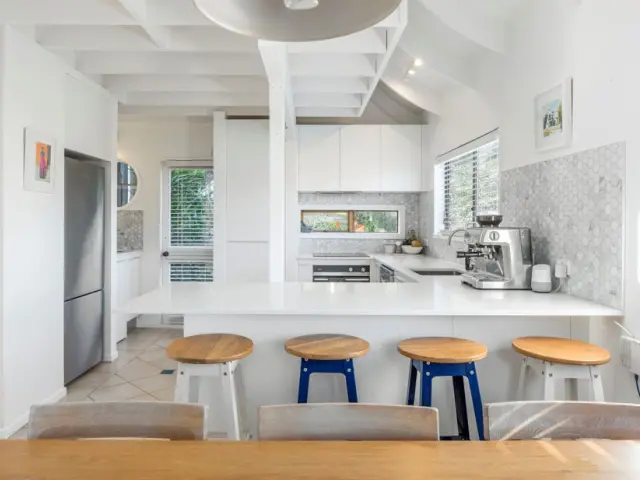 Fresh, Light And Open - Q-Bix